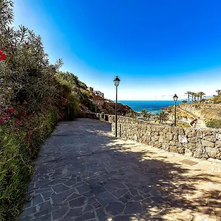 Sea View *