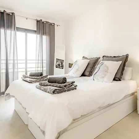 Sea View Apartament *